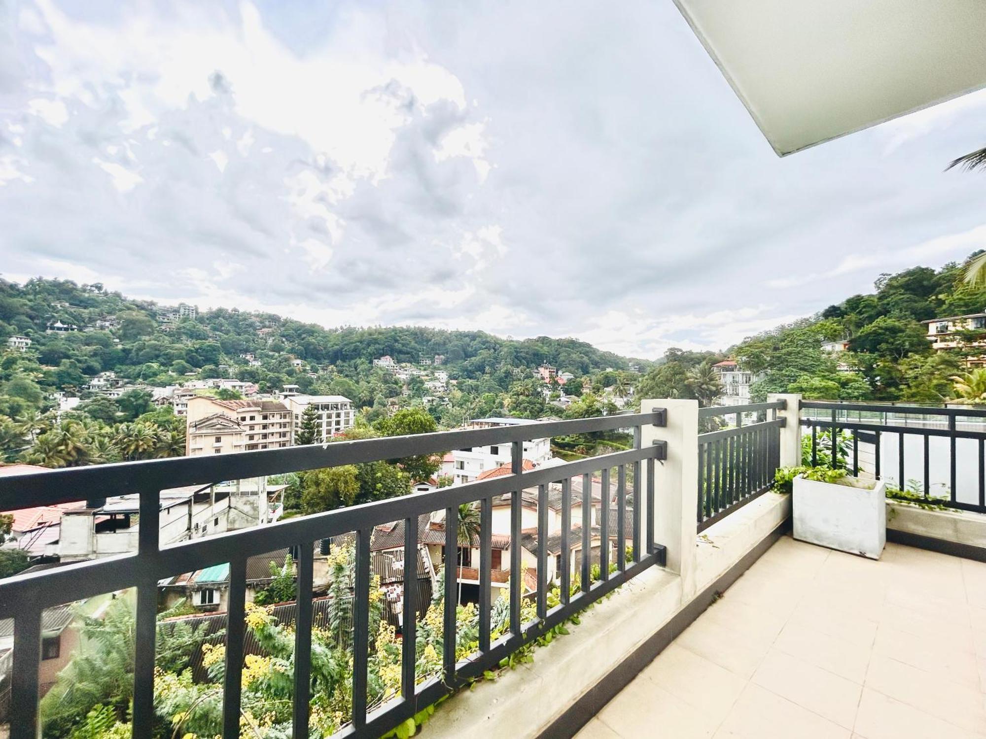 The Terrace キャンディー エクステリア 写真